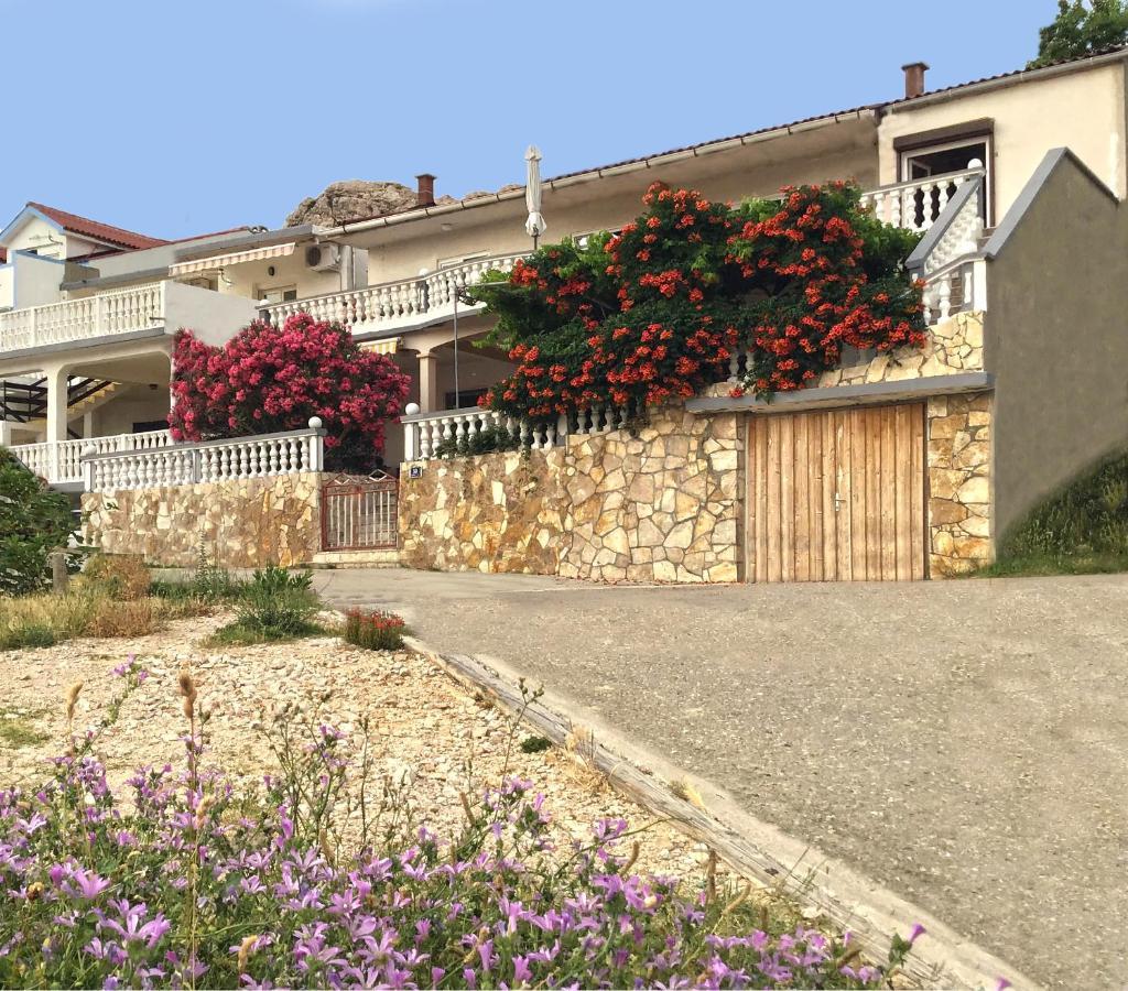 Apartment Coral Метайна Екстериор снимка