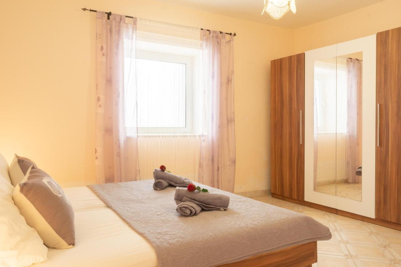 Apartment Coral Метайна Екстериор снимка